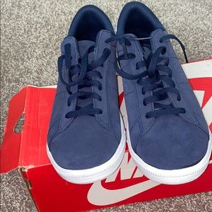 Brand New Nike Tennis Classic